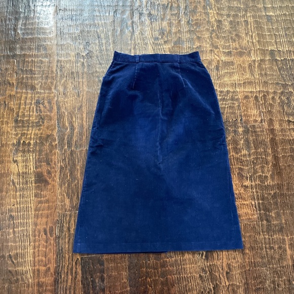 Vintage corduroy skirt - Picture 2 of 4